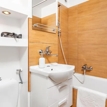 Gornoslaska By Your Freedom 华沙