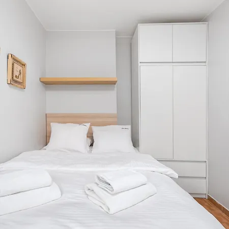 公寓 Gornoslaska By Your Freedom 华沙